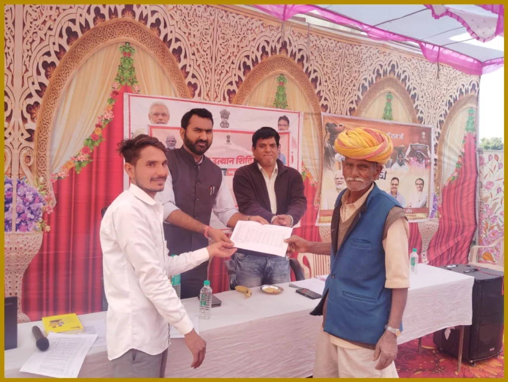 Farmers Receive Financial Aid Under Bull Farming Scheme