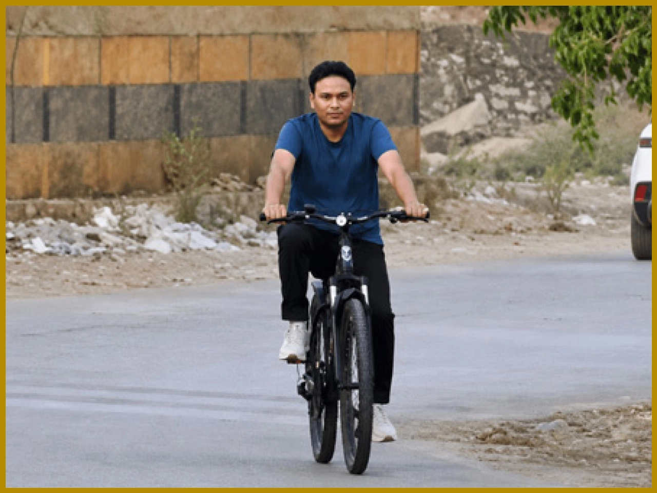 MLA Promotes Cycling to Save Fuel