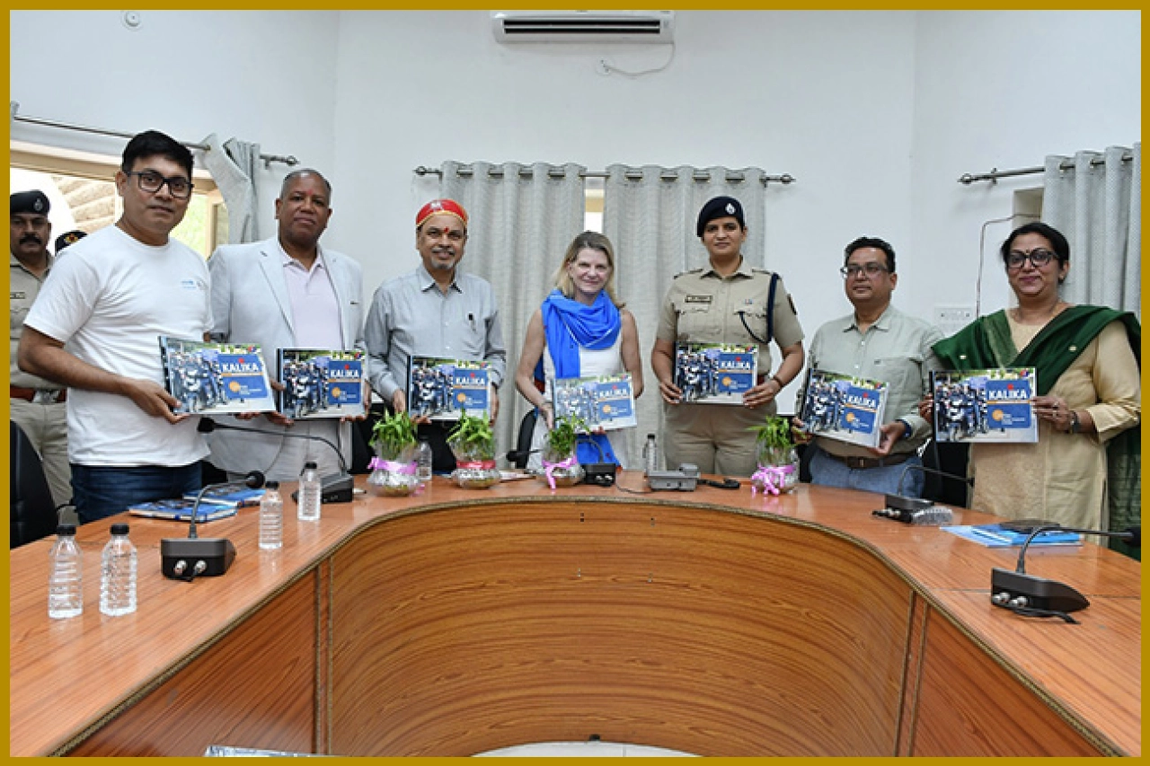 UNICEF India Head Encourages Kalika Patrolling Team