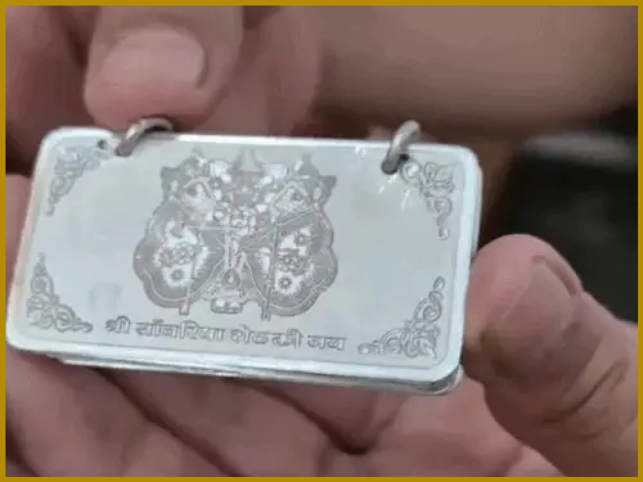 Unique Silver Offering at Temple Celebrates Students Success
