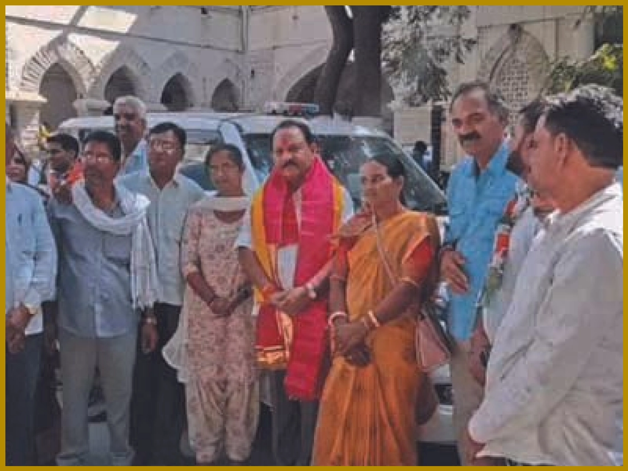 कांग्रेस और भाजपा के उम्मीदवारों ने भरे पर्चे