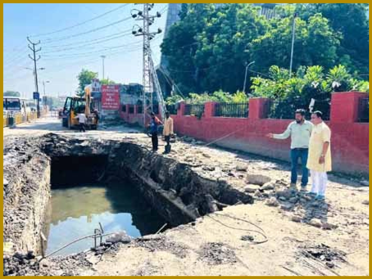 महापौर सिंघवी ने सुखाड़िया समाधि के पास नाला निर्माण का निरीक्षण